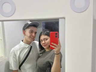 Have live sex on Bongacams and masturbate with CamilaAndDante on webcam
