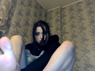 Have live sex on Bongacams and masturbate with Molly-uwu on webcam