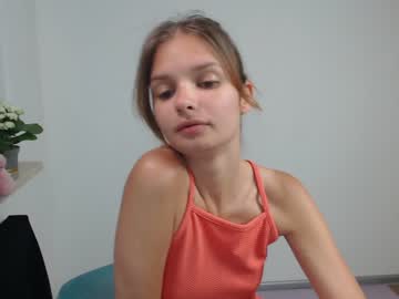 Free Live Sex in Chaturbate with vivien_slender