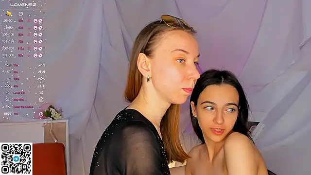 Webcam sex on StripChat with BellaSlou